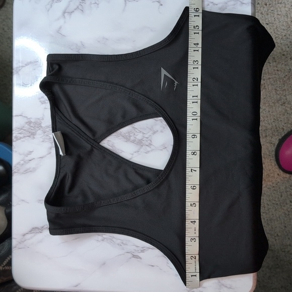 Gumshark Tank. Medium. EUC - Picture 8 of 8